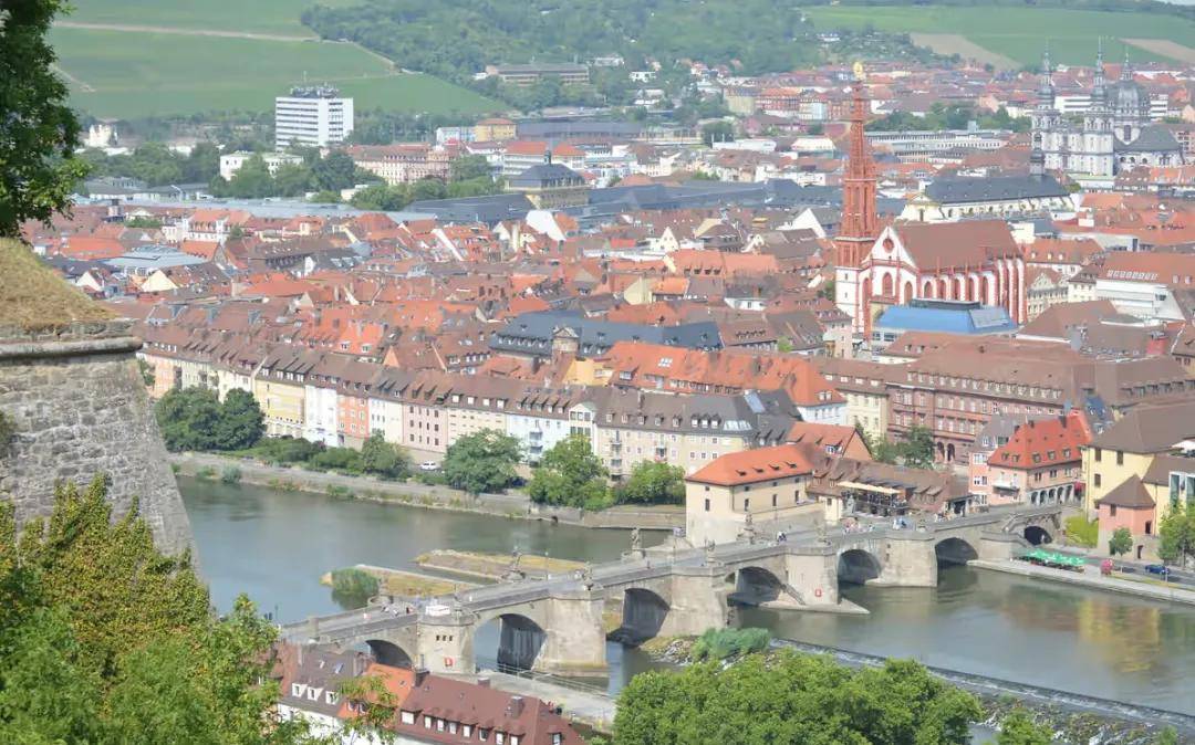 乐富创意中心：欧式理性与浪漫的当代演绎